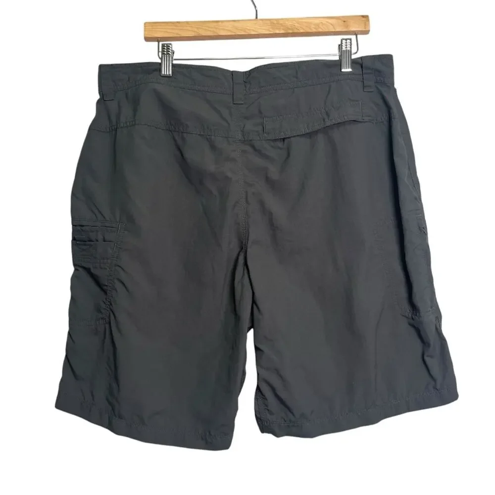 The North Face Outdoor Shorts Size 38 Black Gray 4 Pocket Hiking Camping Trails